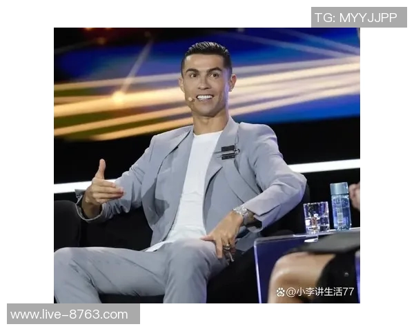 C罗社交媒体分享友谊赛精彩瞬间展现团队精神与奋斗决心