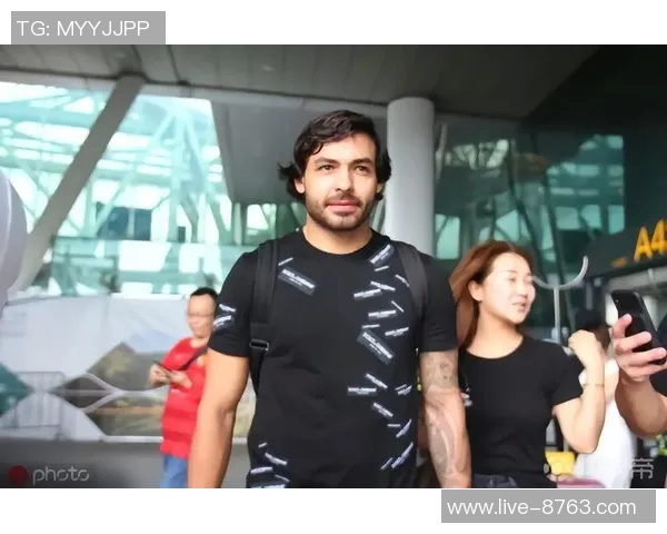 斯特拉坎谈罗伯逊未来发展建议他考虑转战其他联赛 斯特拉坎谈罗伯逊未来发展建议他考虑转战其他联赛